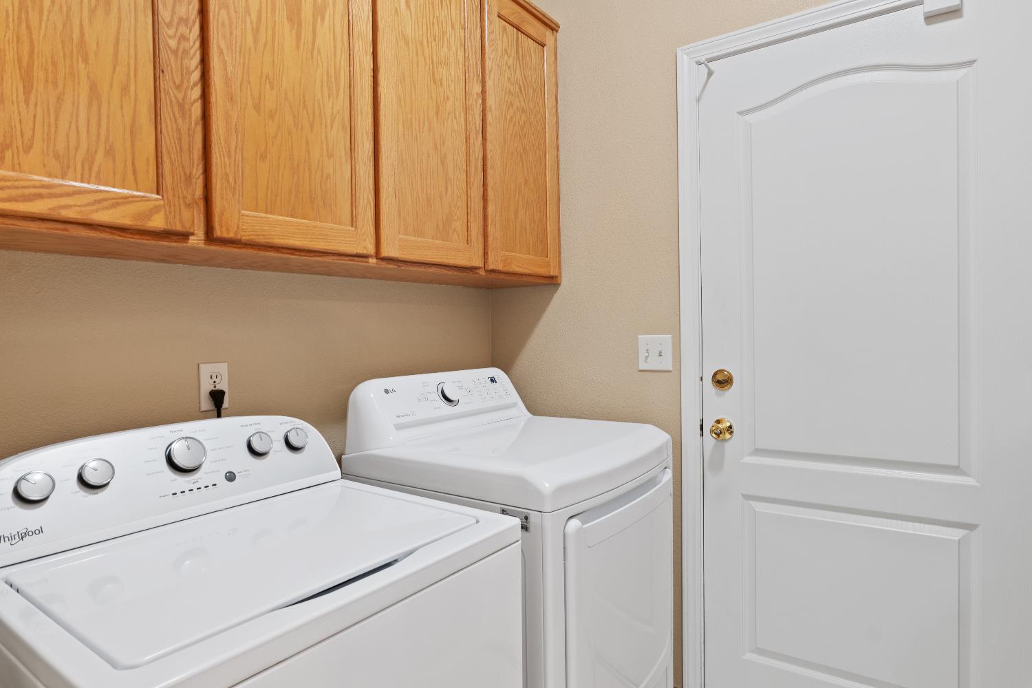 2302 E Rush Ave, Fresno, CA 93730