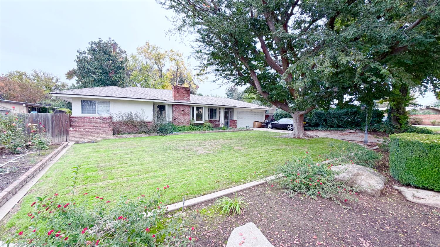 1328 Loftus Ln, Fresno, CA 93710