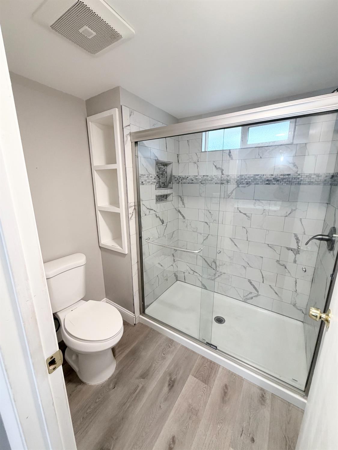 1328 Loftus Ln, Fresno, CA 93710