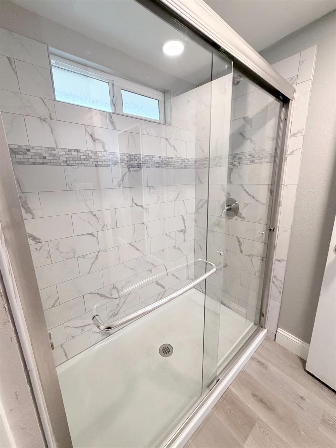 1328 Loftus Ln, Fresno, CA 93710