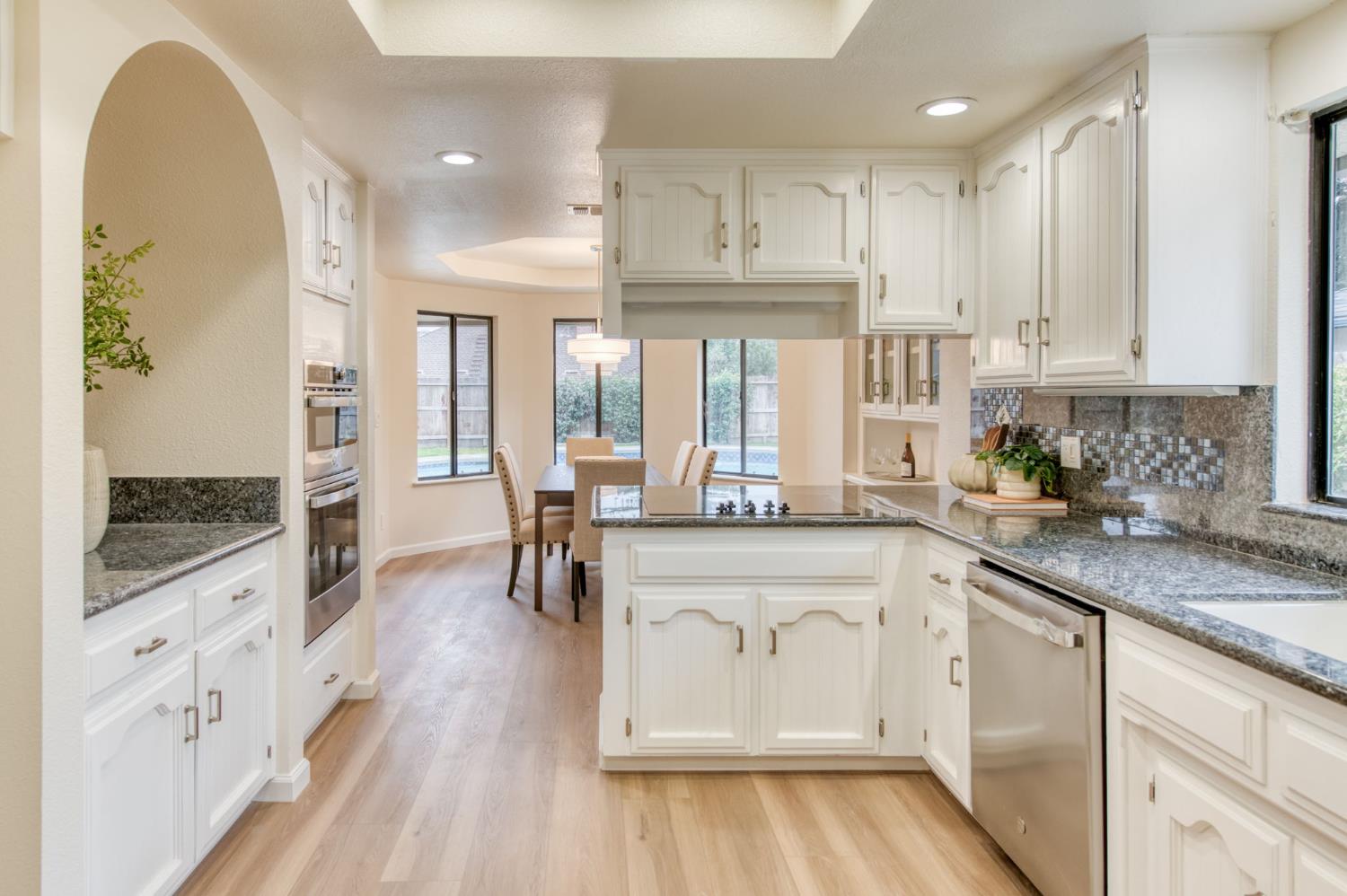 1377 E El Paso Ave, Fresno, CA 93720