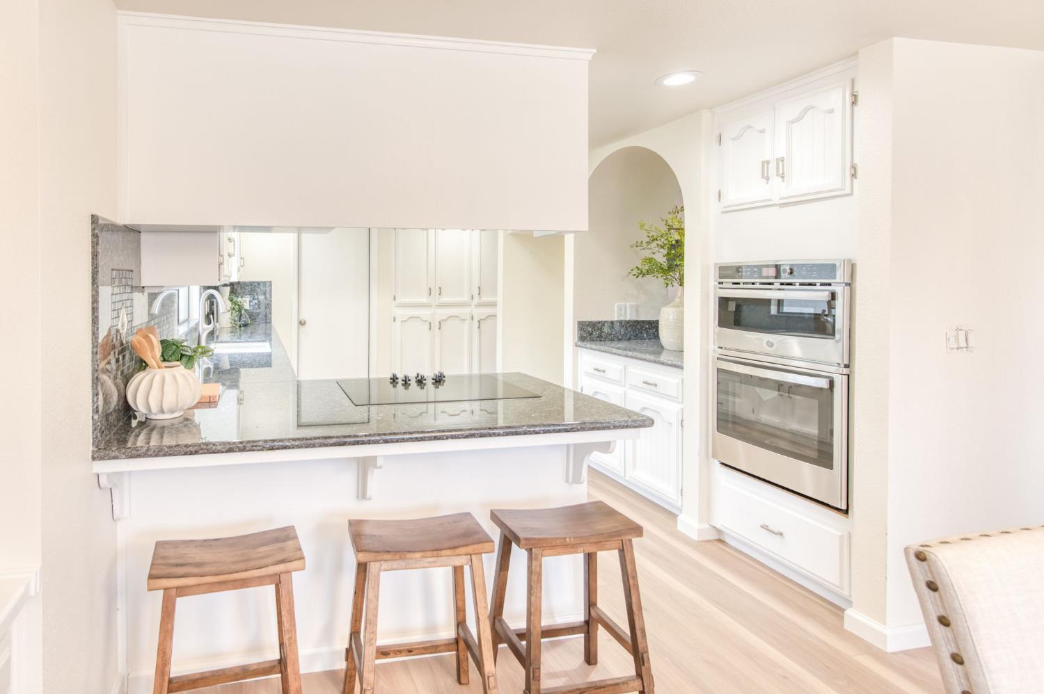 1377 E El Paso Ave, Fresno, CA 93720