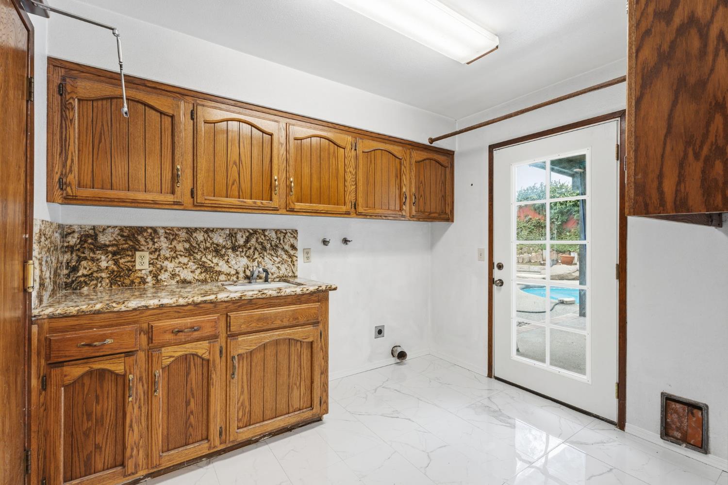 7442 N Tahan Ave, Fresno, CA 93711