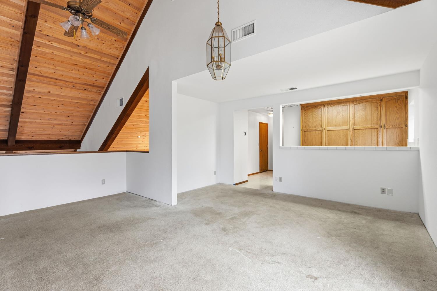 7442 N Tahan Ave, Fresno, CA 93711