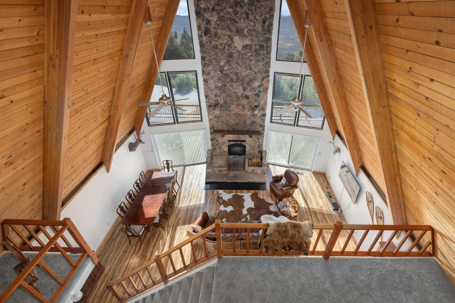 38303 Woodland Rd, Shaver Lake, CA 93664