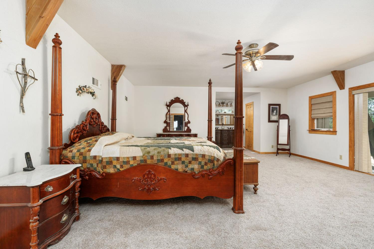 38303 Woodland Rd, Shaver Lake, CA 93664