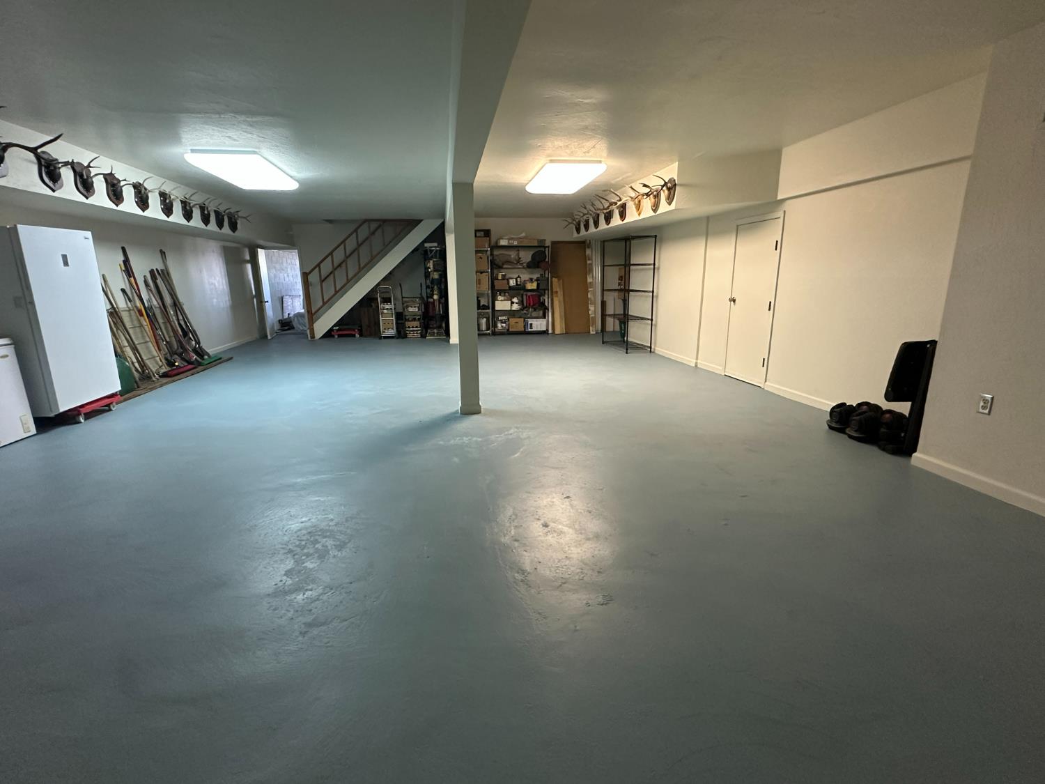 38303 Woodland Rd, Shaver Lake, CA 93664