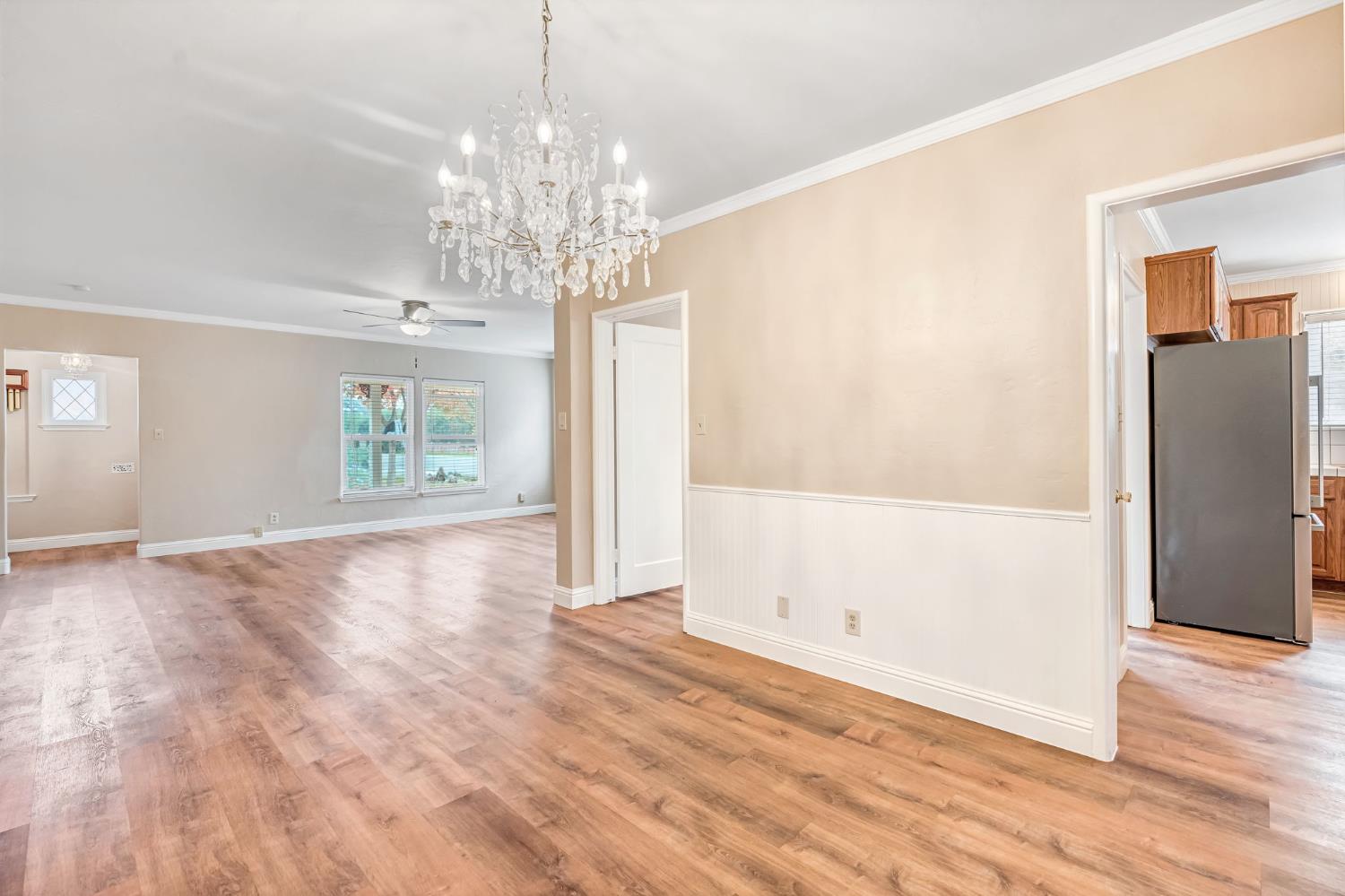 1802 Mckinley Ave, Hanford, CA 93230