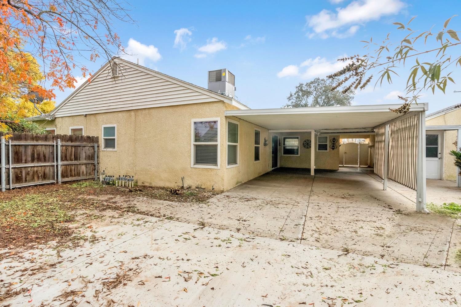 1802 Mckinley Ave, Hanford, CA 93230