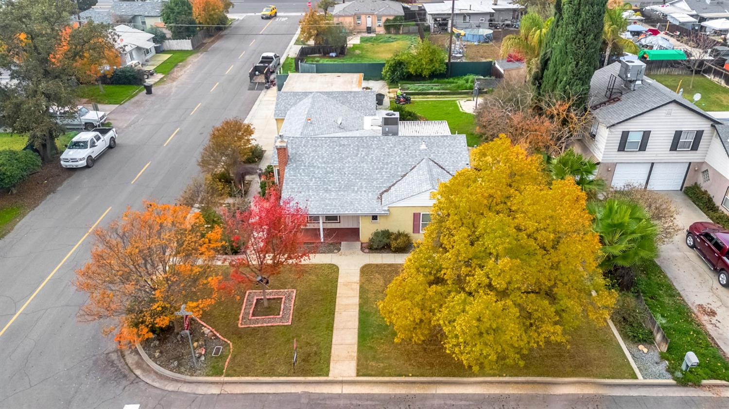 1802 Mckinley Ave, Hanford, CA 93230