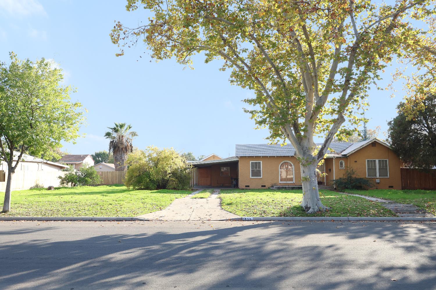 3030 E Normal Ave, Fresno, CA 93703