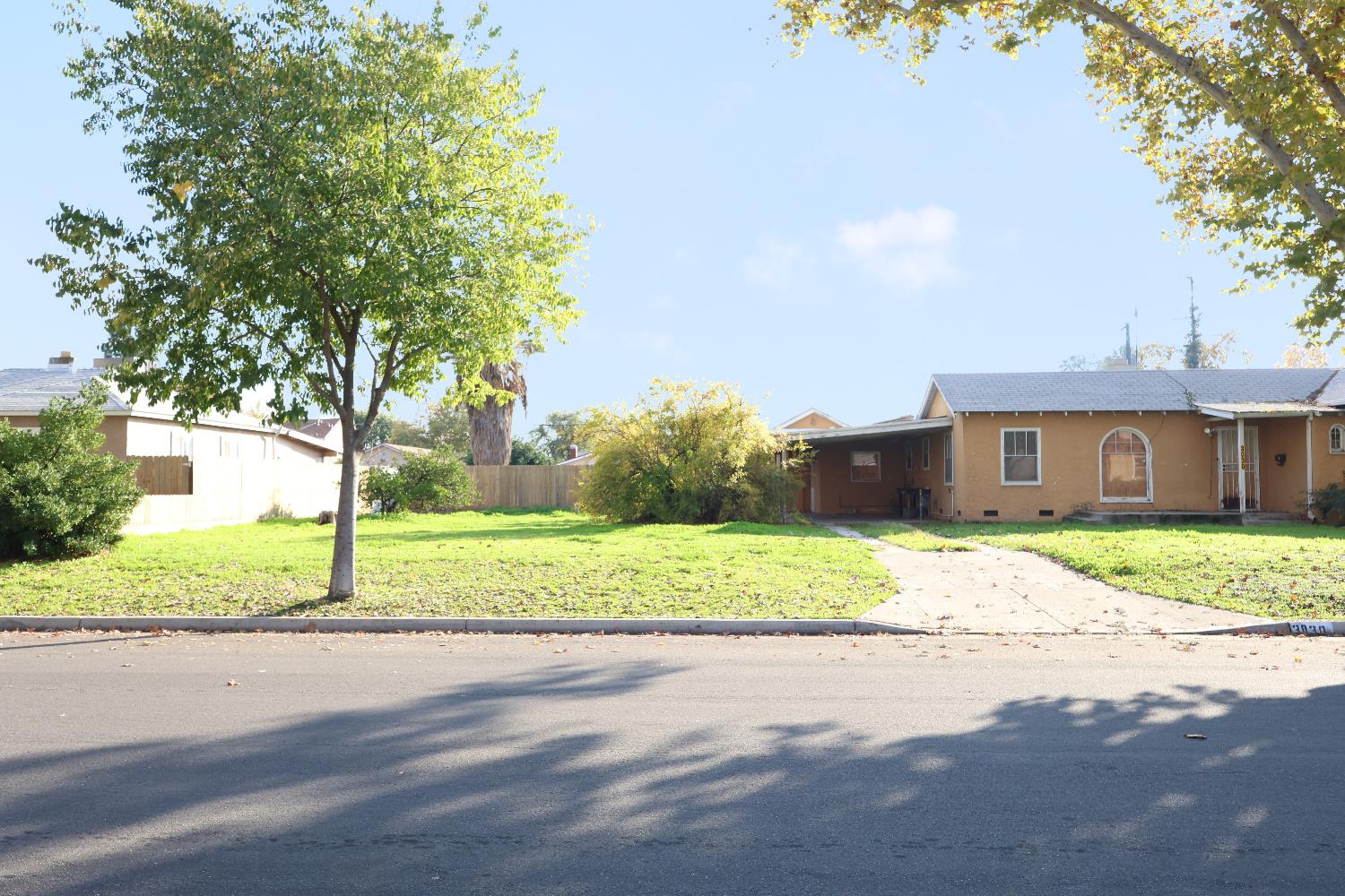 3030 E Normal Ave, Fresno, CA 93703