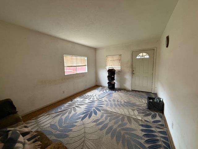 3039 E Hedges Ave, Fresno, CA 93703