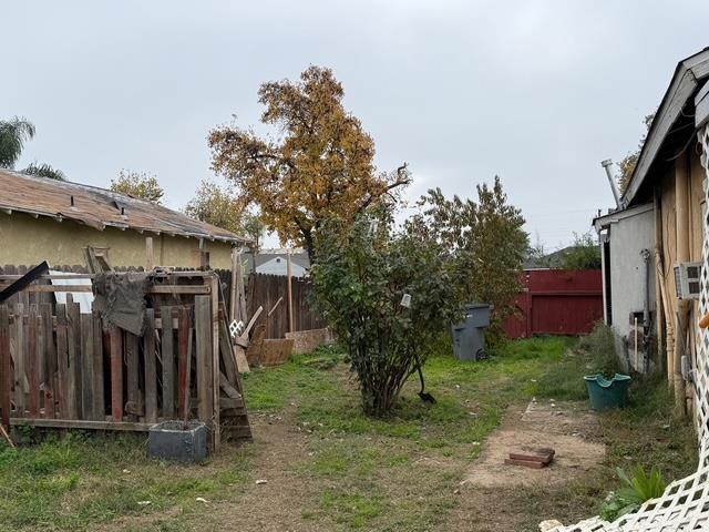 3039 E Hedges Ave, Fresno, CA 93703