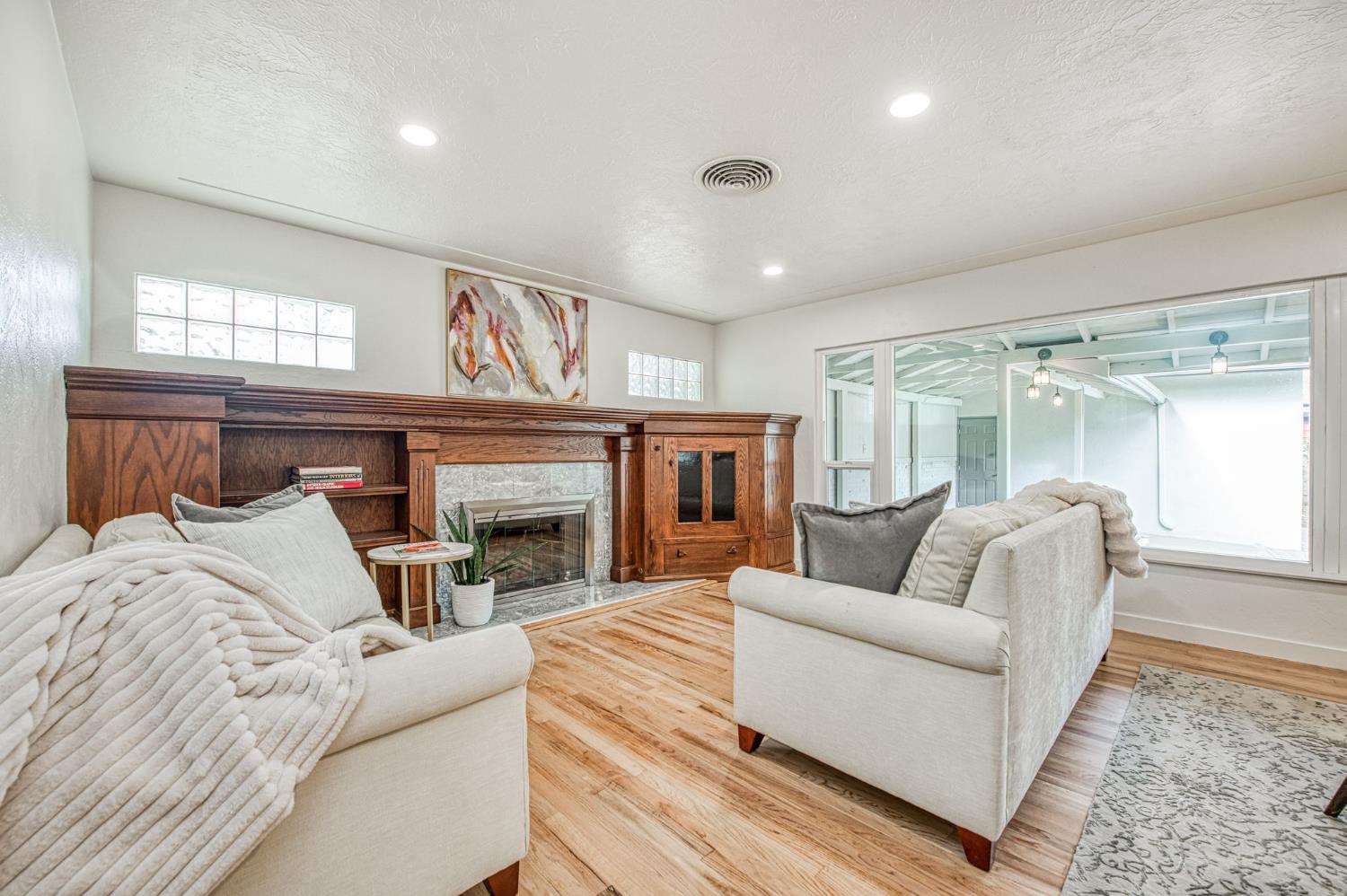 4750 N Palm Ave, Fresno, CA 93704