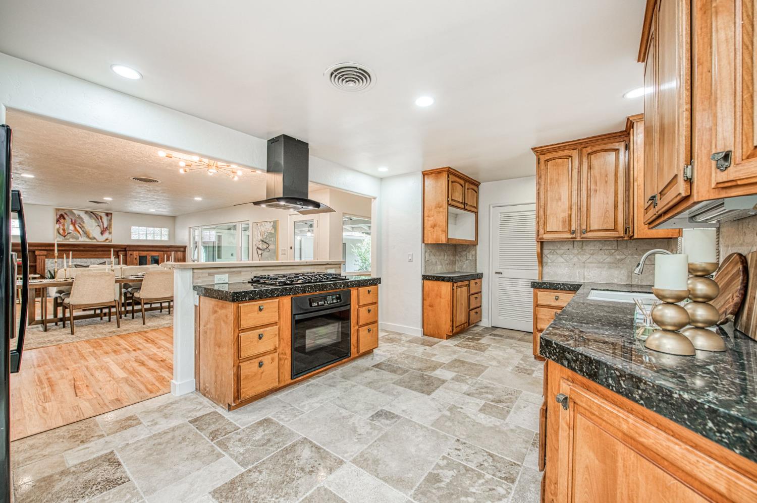 4750 N Palm Ave, Fresno, CA 93704