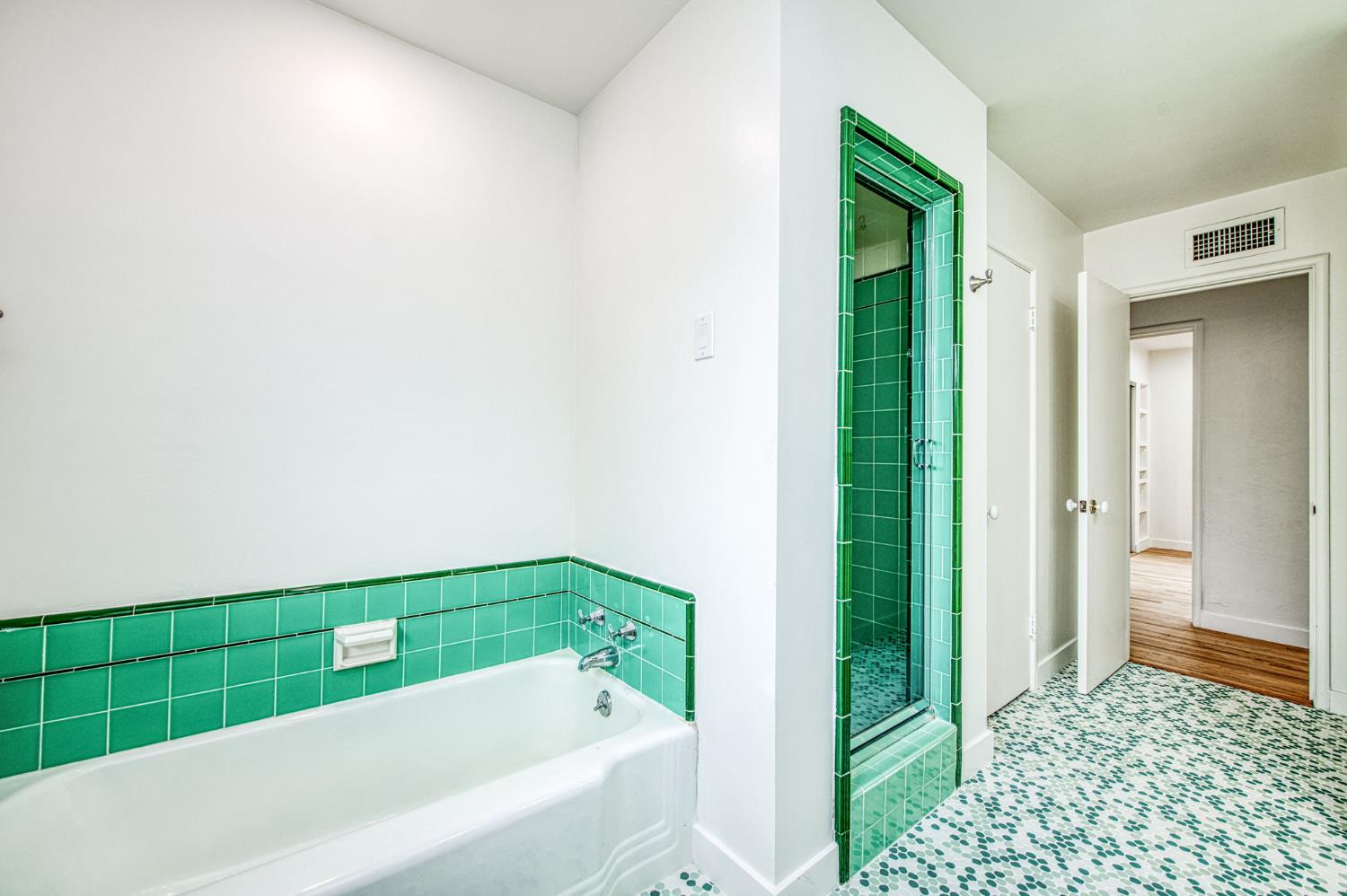 4750 N Palm Ave, Fresno, CA 93704