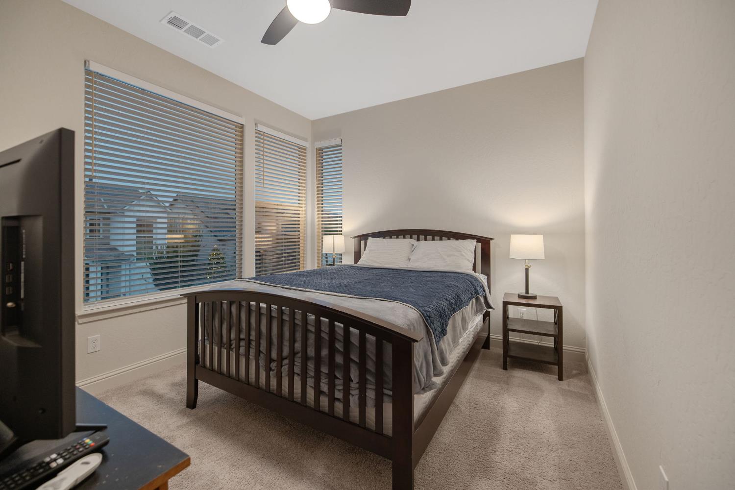 3433 W Milan Ave, Visalia, CA 93277