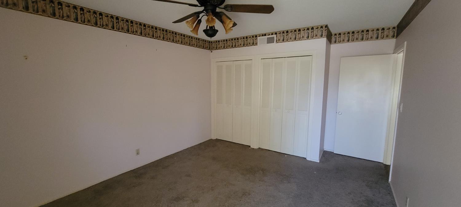 945 S Clovis Ave #H, Fresno, CA 93727