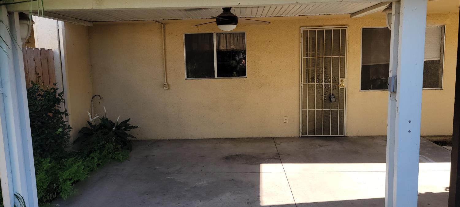 945 S Clovis Ave #H, Fresno, CA 93727