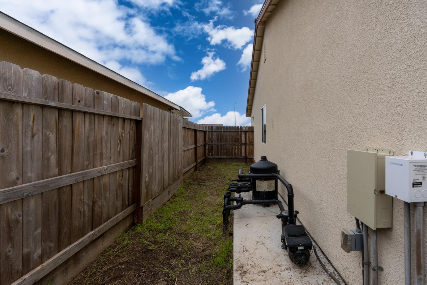 756 Marcelina Ct, Merced, CA 95341