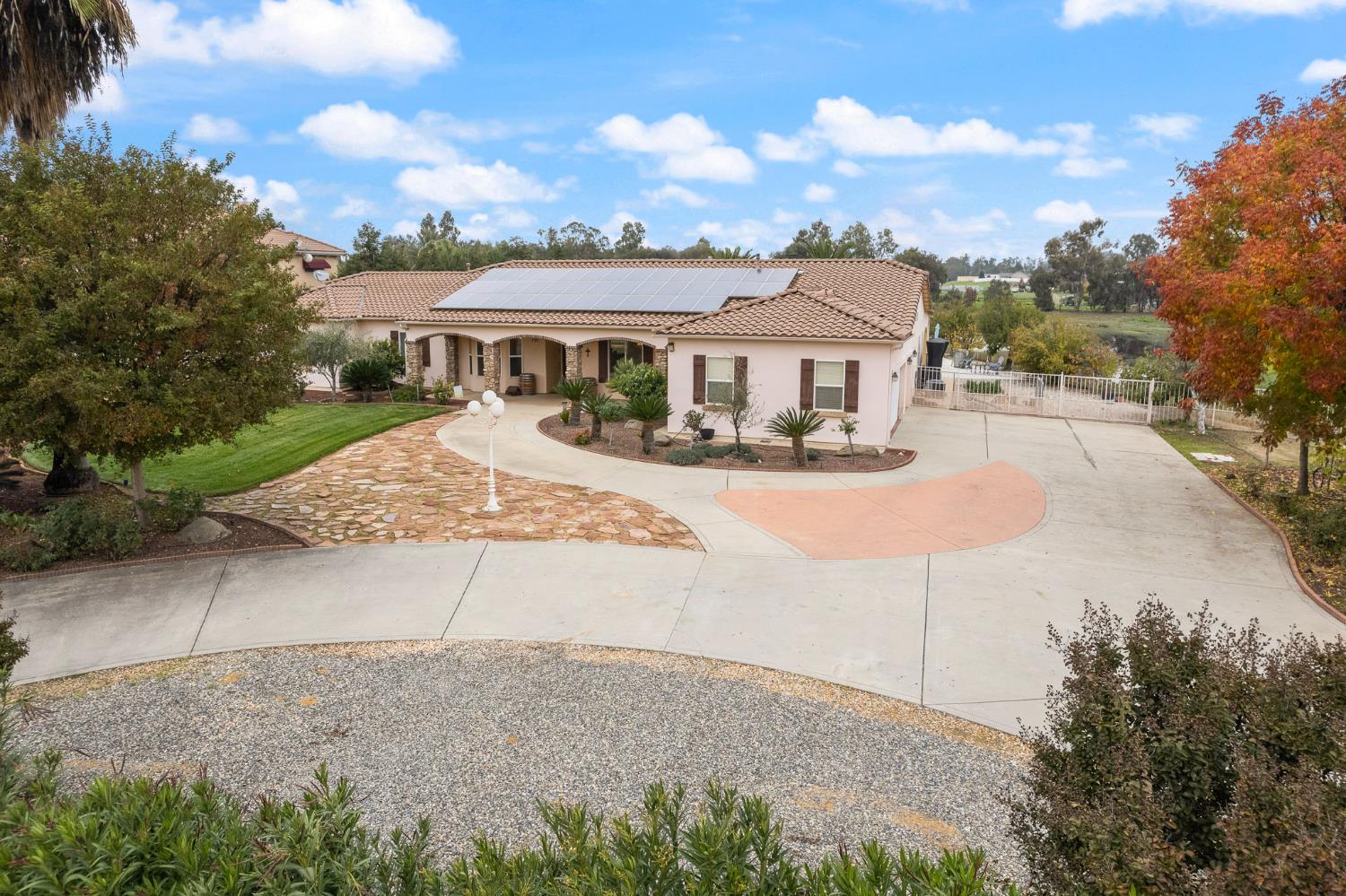 5180 E Copper, Clovis, CA 93619