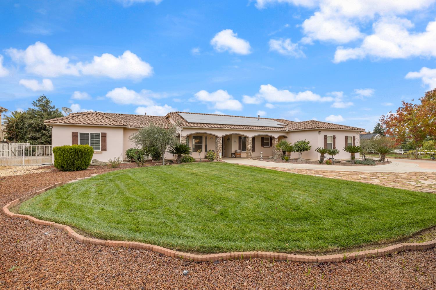 5180 E Copper, Clovis, CA 93619