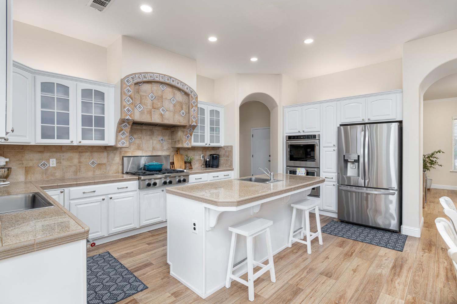 5180 E Copper, Clovis, CA 93619