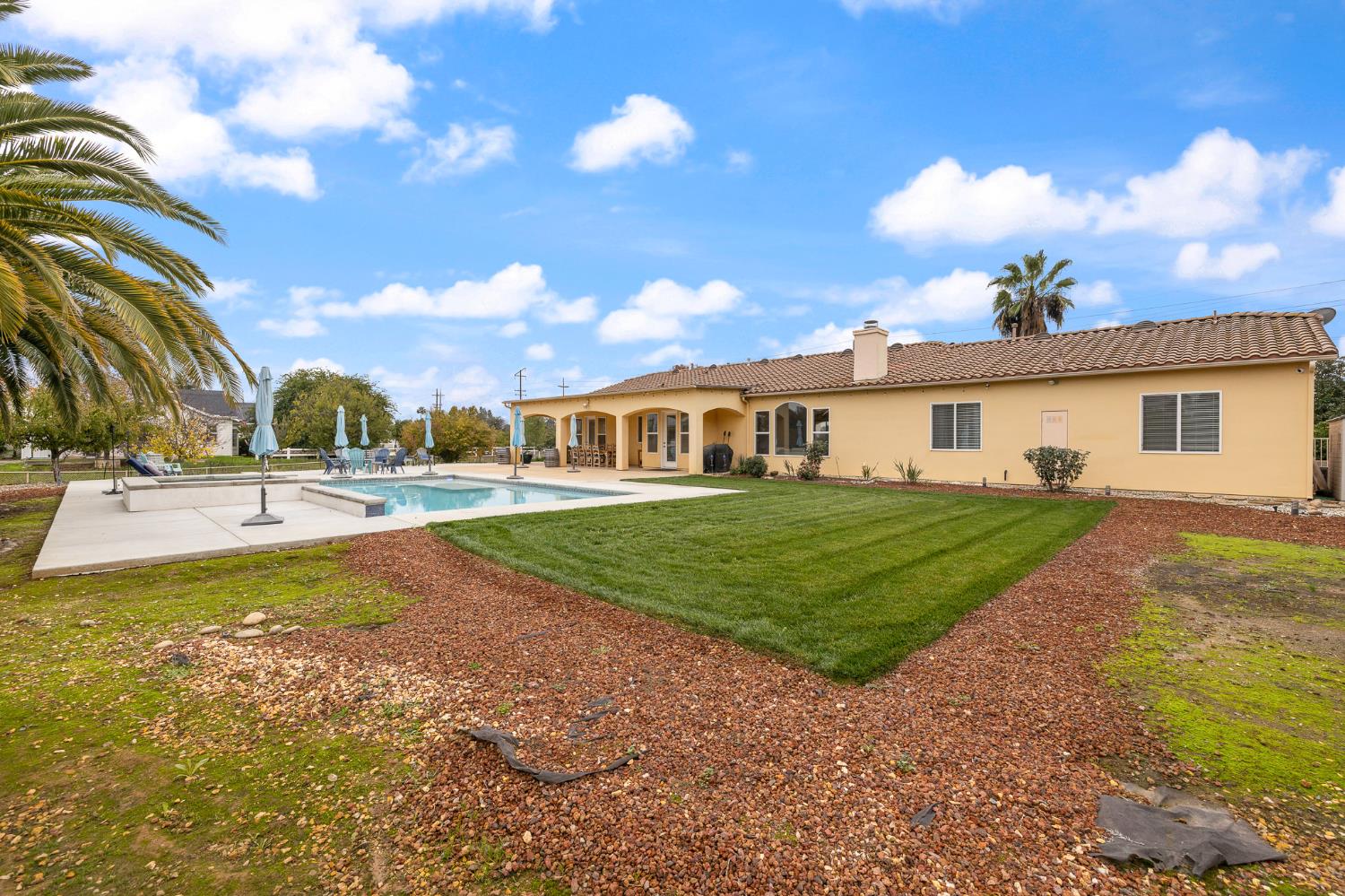 5180 E Copper, Clovis, CA 93619