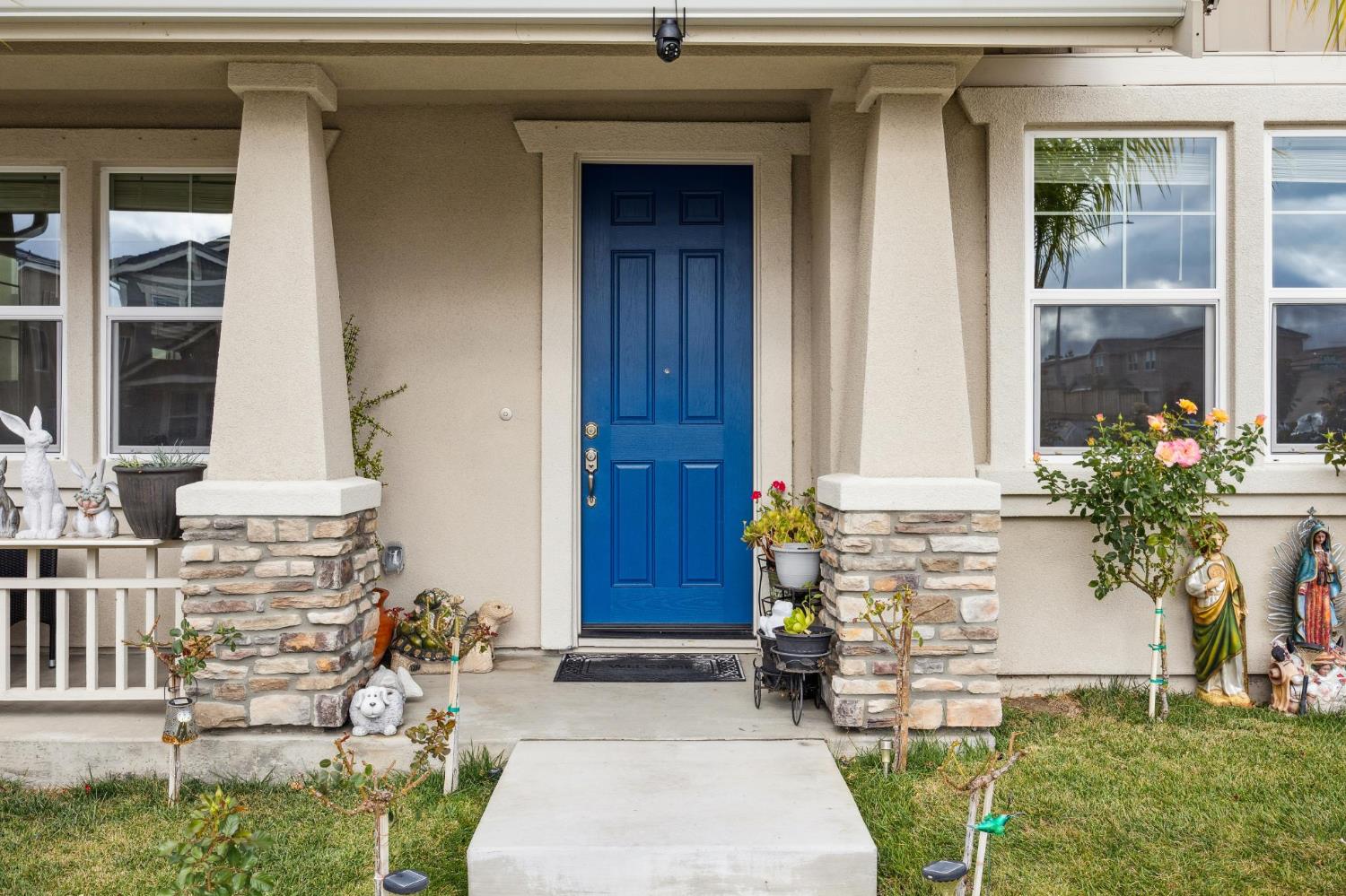 2070 Camden St, Hollister, CA 95023