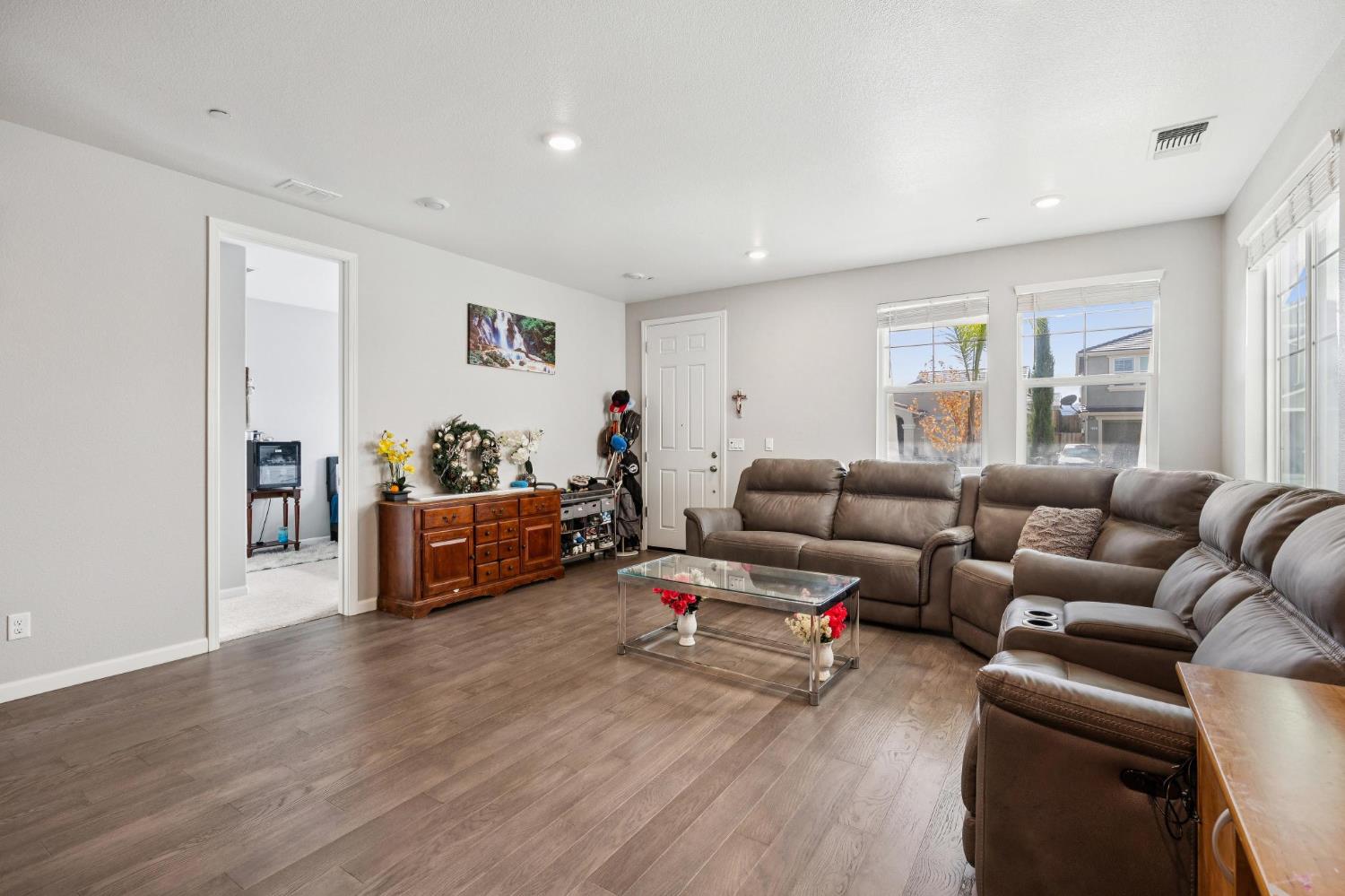 2070 Camden St, Hollister, CA 95023