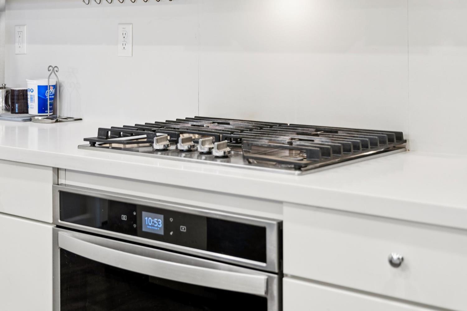 2070 Camden St, Hollister, CA 95023