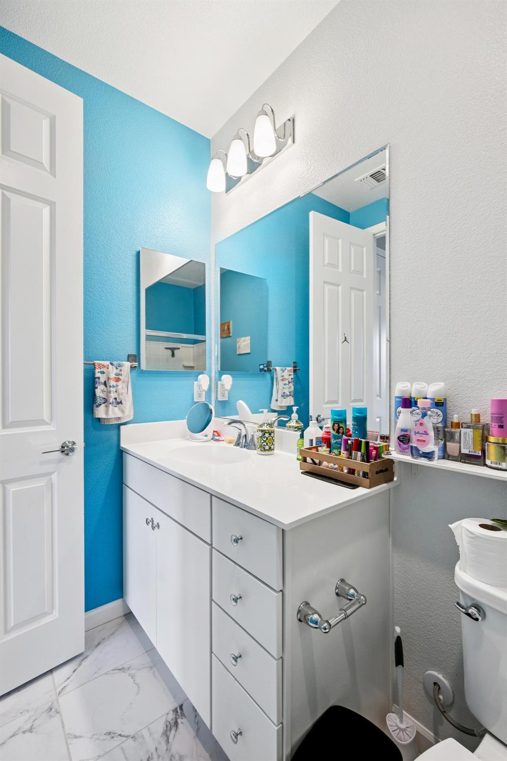 2070 Camden St, Hollister, CA 95023