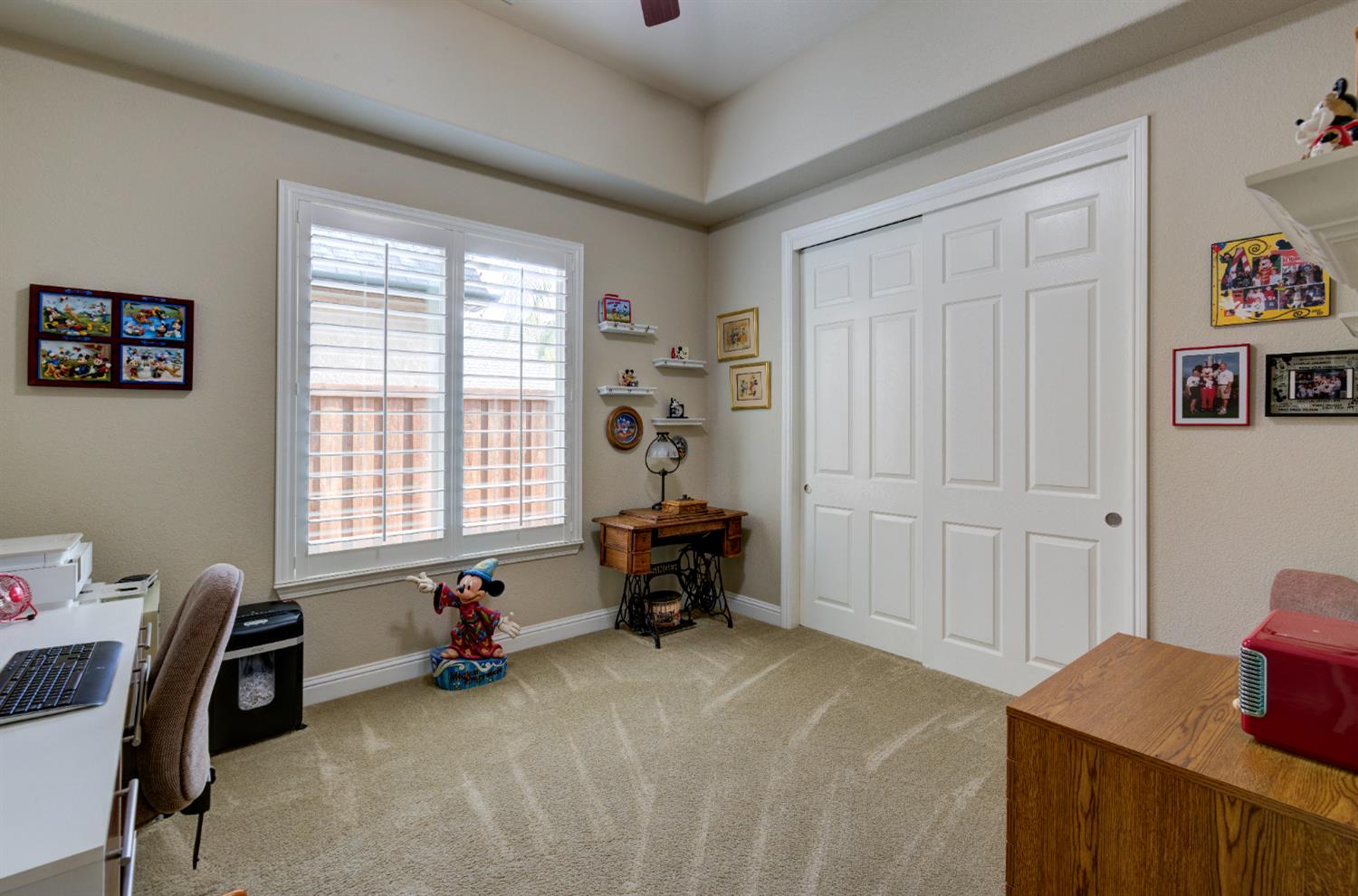 529 W Loyola Ave, Clovis, CA 93619