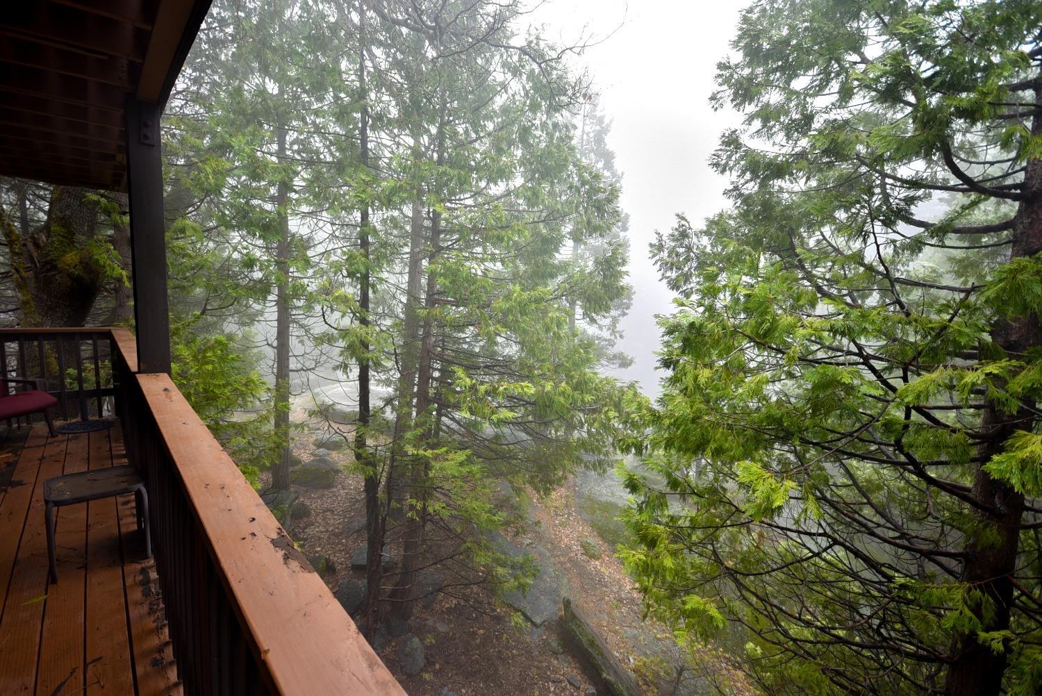 40720 Oakwoods Ln, Fresno, CA 93664