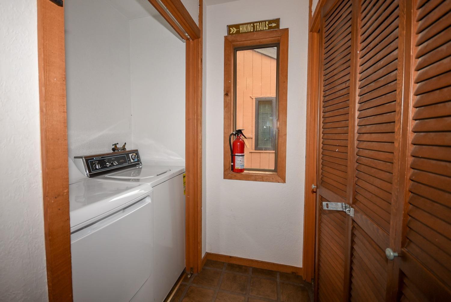 40720 Oakwoods Ln, Fresno, CA 93664