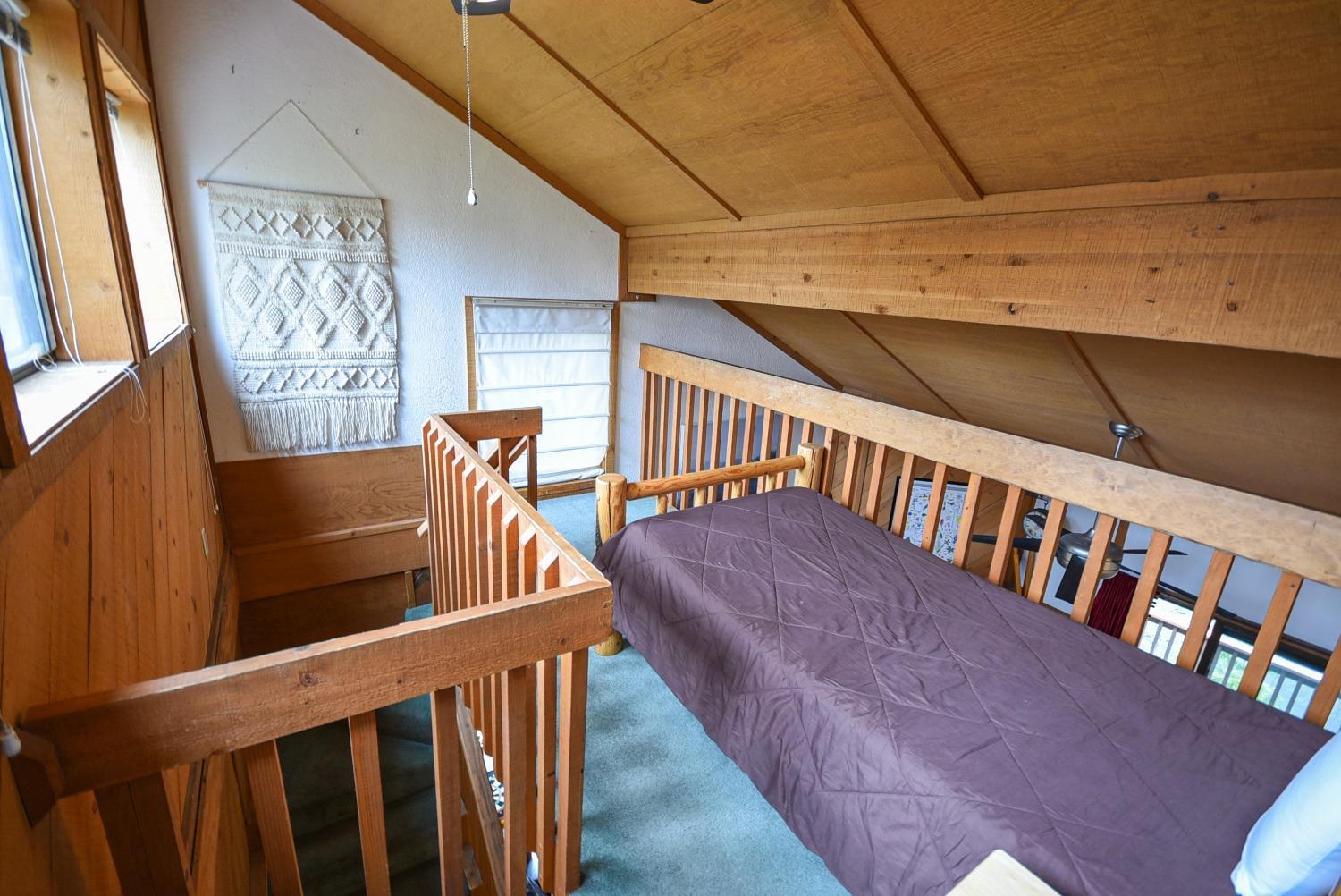 40720 Oakwoods Ln, Fresno, CA 93664