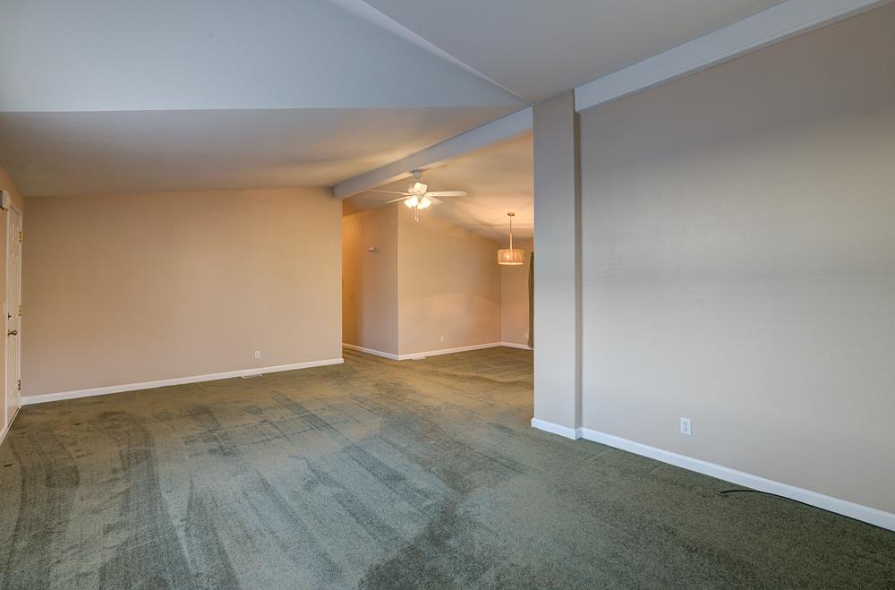 1001 Sylmar Ave #92, Clovis, CA 93612