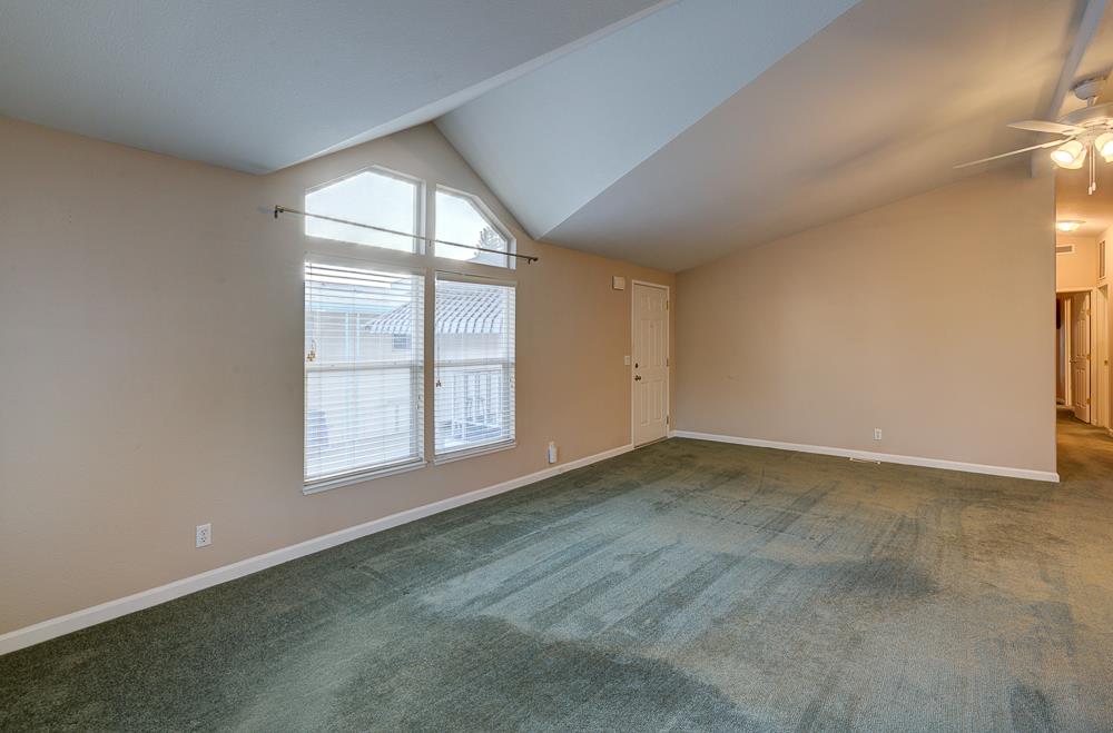 1001 Sylmar Ave #92, Clovis, CA 93612