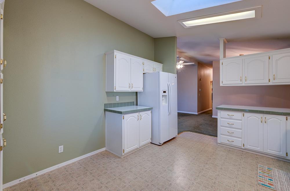 1001 Sylmar Ave #92, Clovis, CA 93612