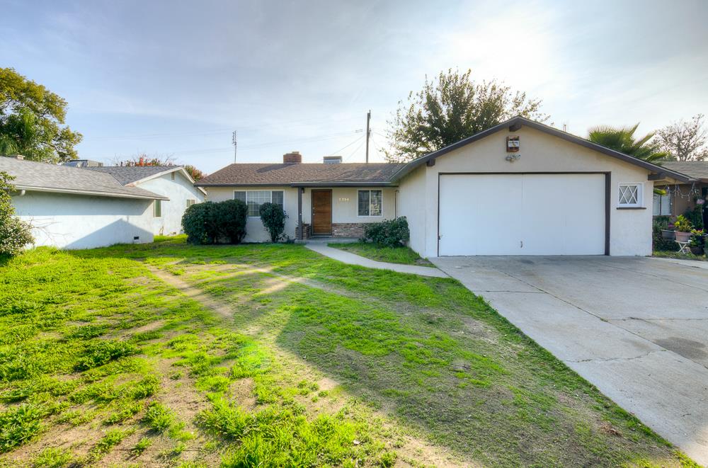 3734 E Dakota Ave, Fresno, CA 93726