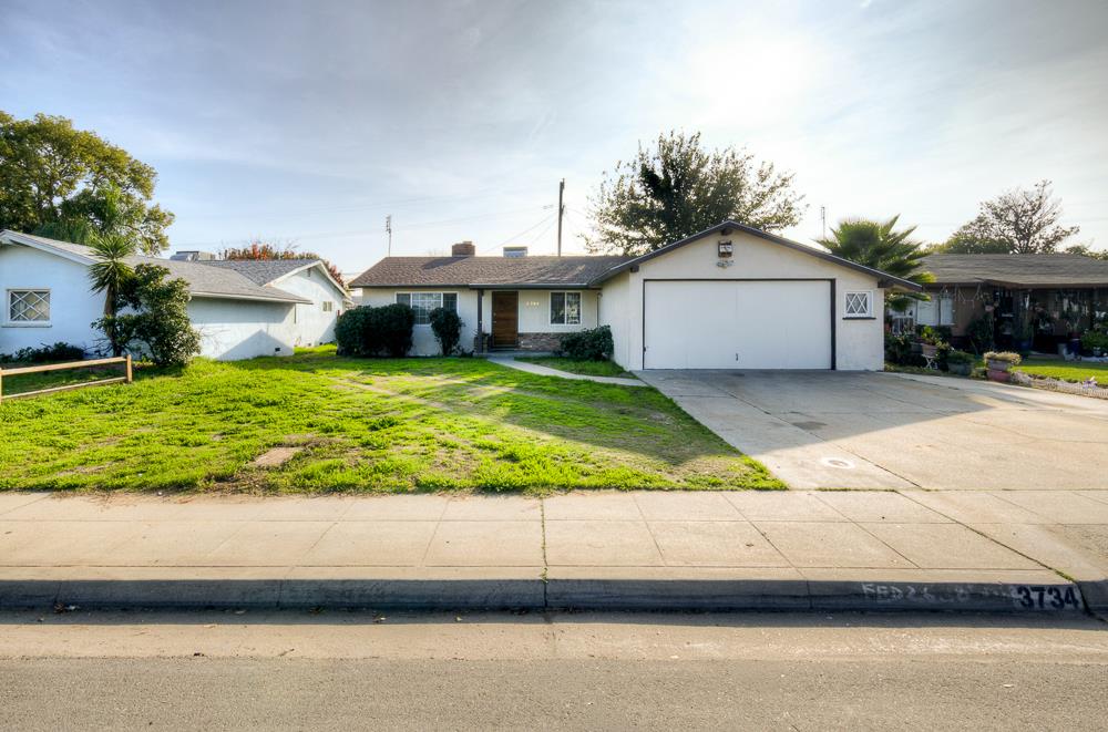 3734 E Dakota Ave, Fresno, CA 93726
