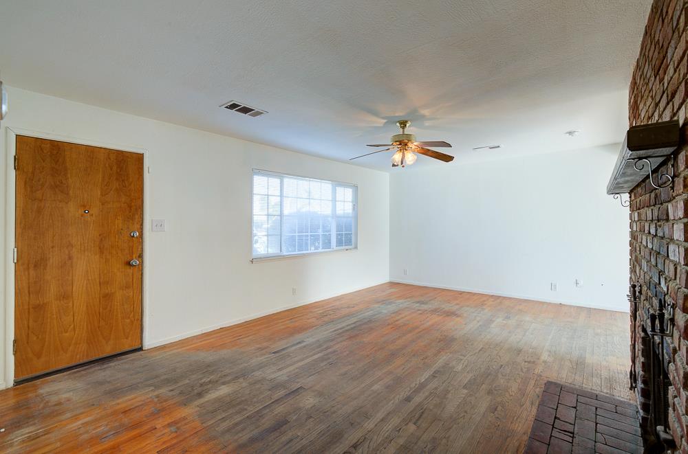 3734 E Dakota Ave, Fresno, CA 93726