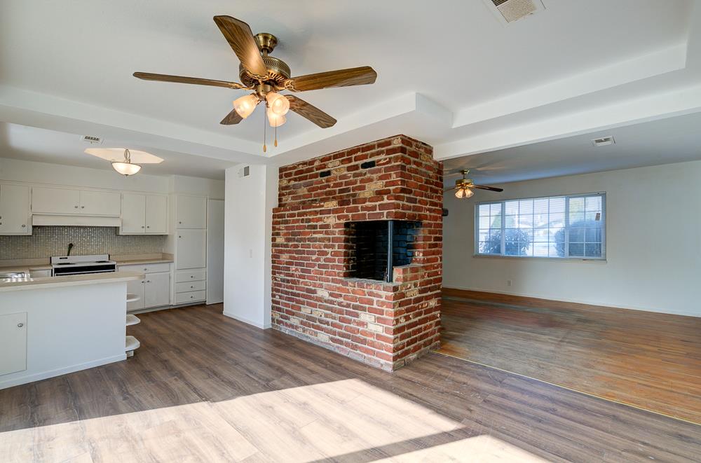 3734 E Dakota Ave, Fresno, CA 93726