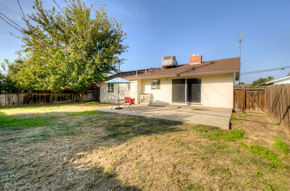 3734 E Dakota Ave, Fresno, CA 93726