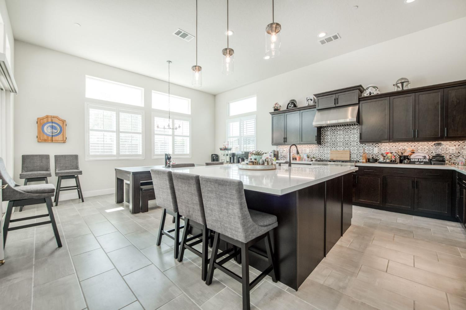 1020 Highland Rd W, Madera, CA 93636