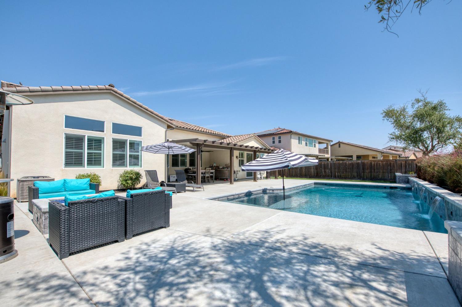 1020 Highland Rd W, Madera, CA 93636