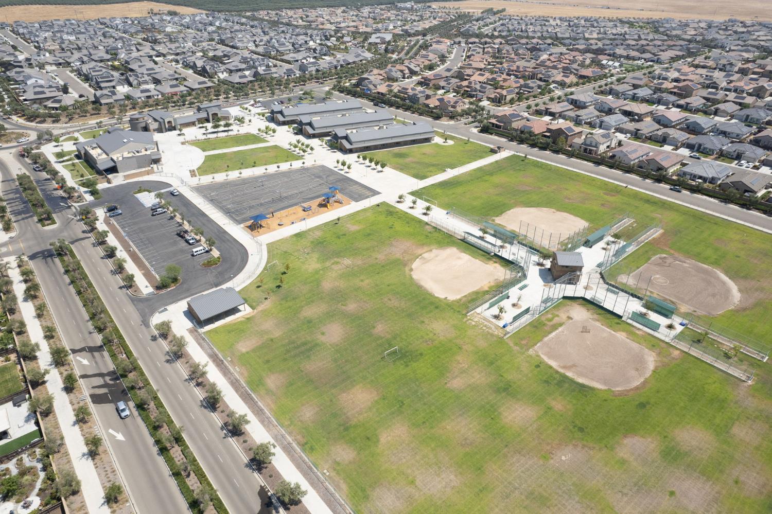 1020 Highland Rd W, Madera, CA 93636