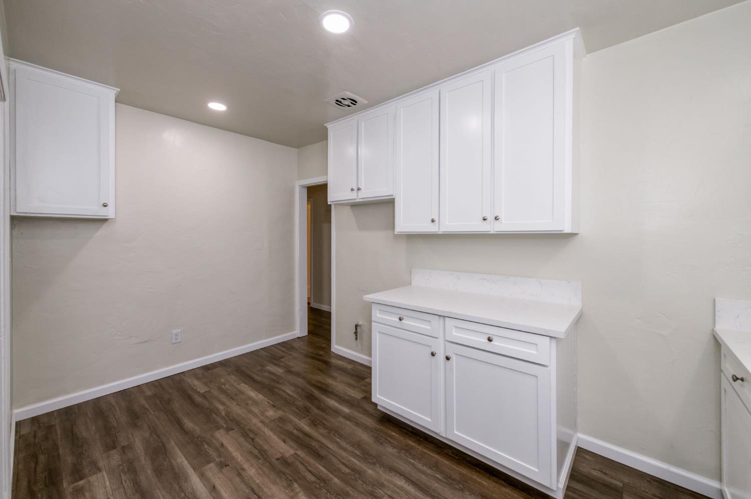 2371 S Lily Ave, Fresno, CA 93706