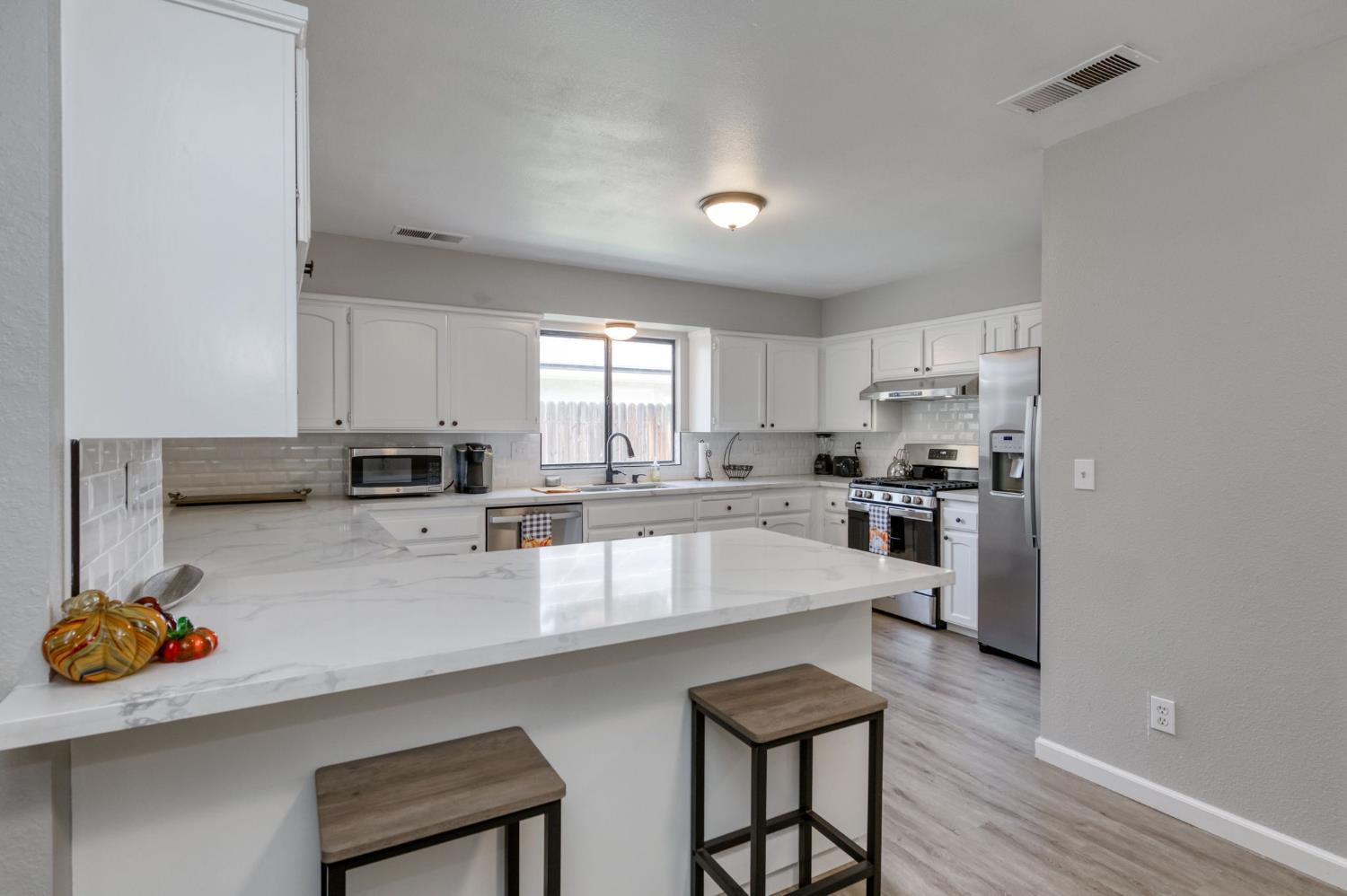 640 N Renn Ave, Clovis, CA 93611